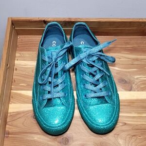 Converse Glittery Teal Sneakers Women  Size 6 Men size 4.